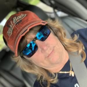 Meet your Posher, Katherine